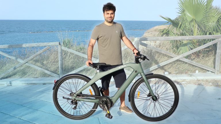 Recensione Engwe MapFour N1 Pro: l'ebike in fibra di carbonio che sa di futuro