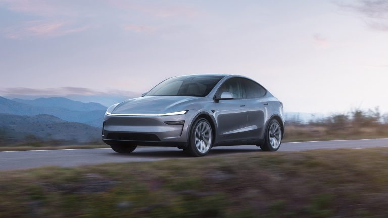 La nuova Tesla economica esiste, ma è solo una Model Y "povera"